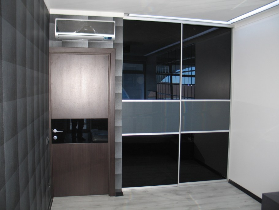 Кондер встроенный в шкаф