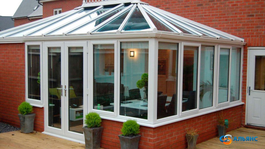 Остекленная веранда