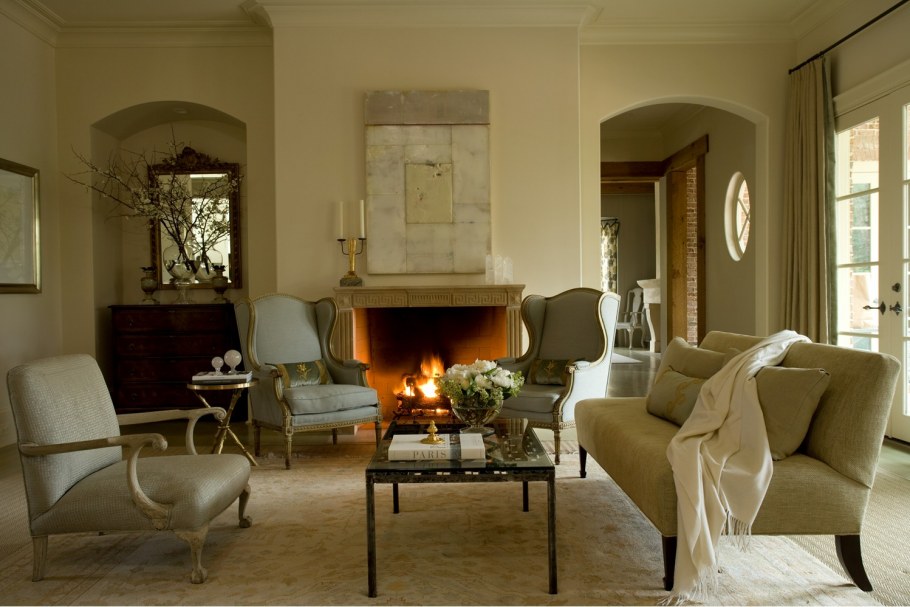 Камин во французском стиле