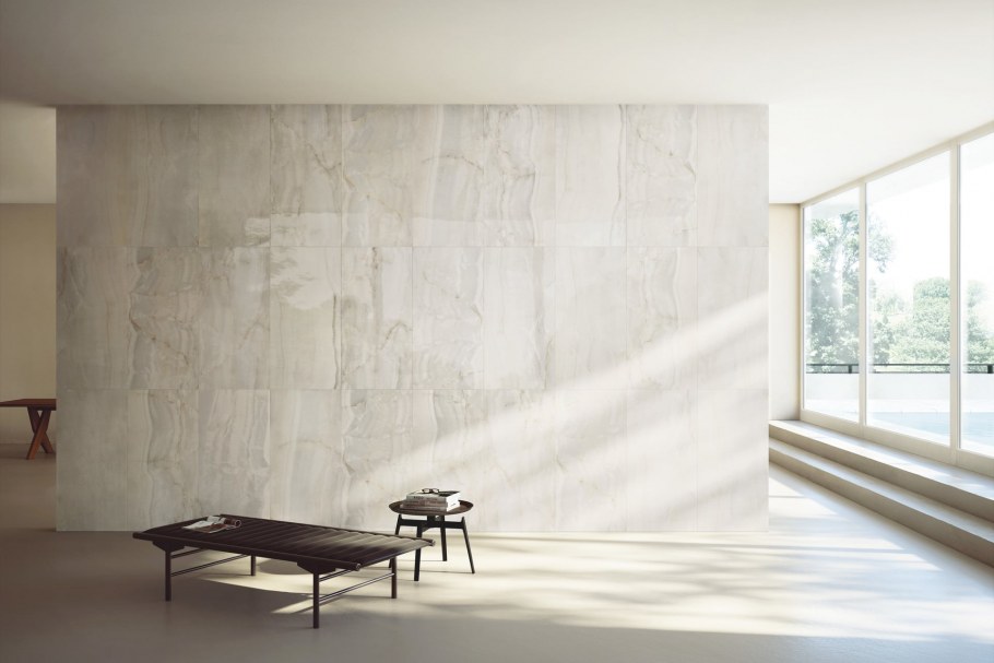 Мраморные стены в интерьере