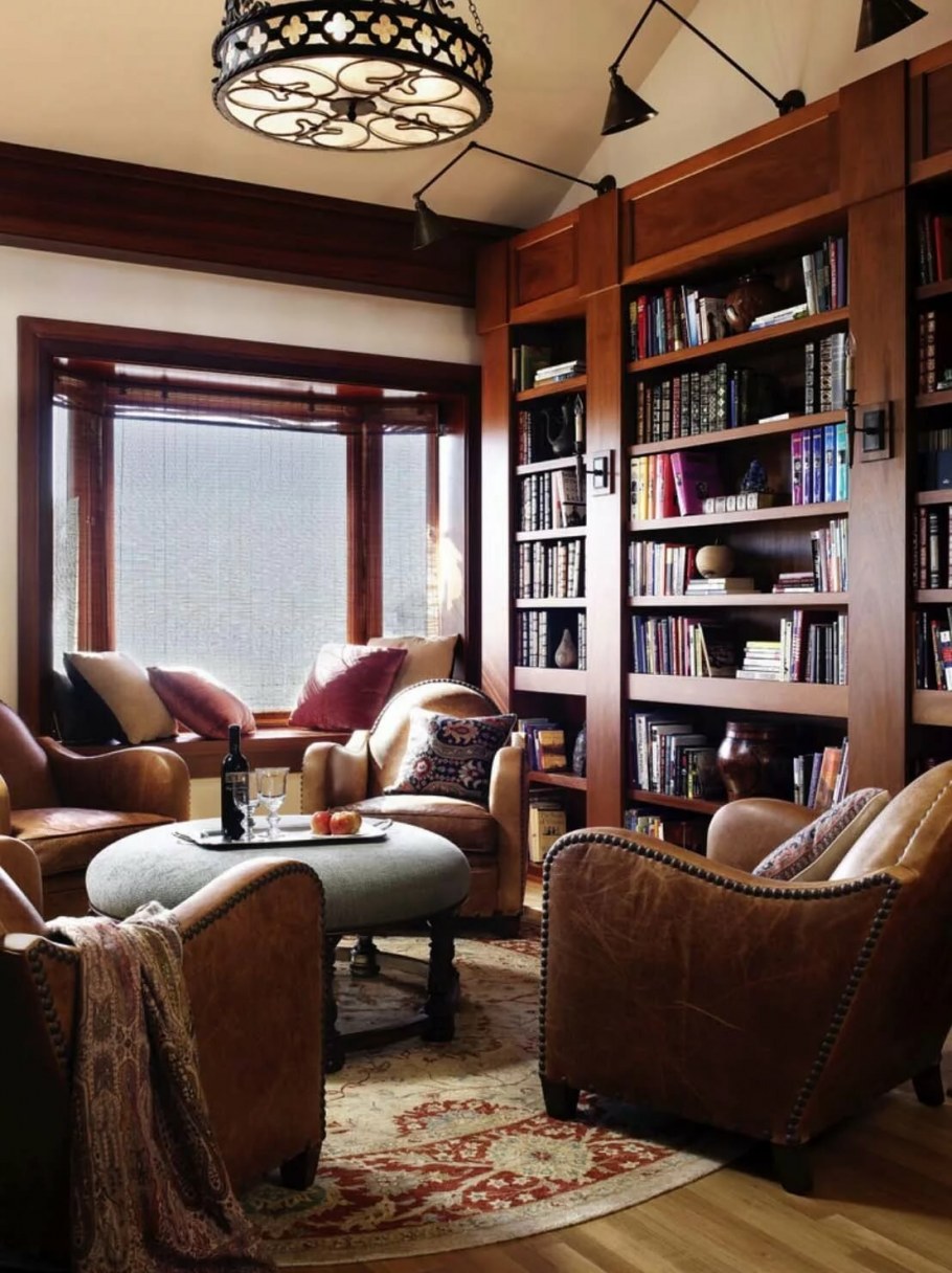 Гостиная с библиотекой
