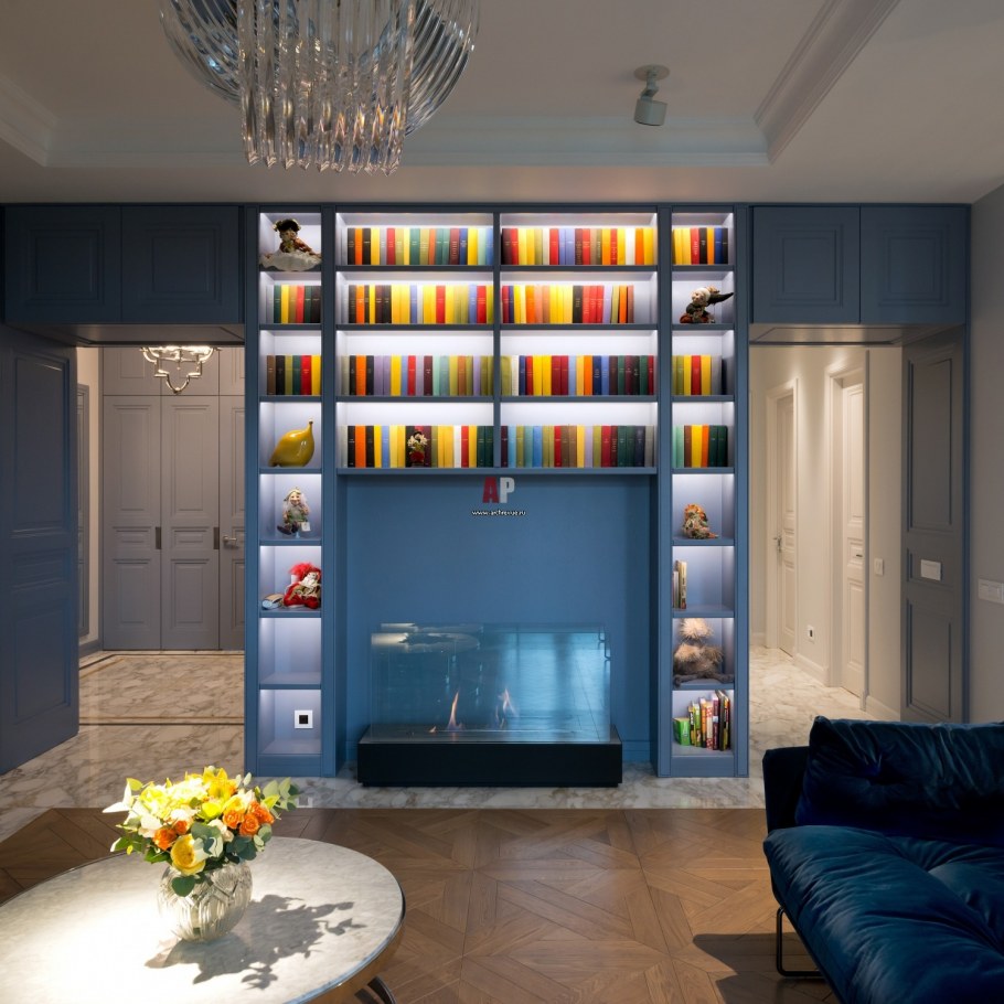 Книжный шкаф в однокомнатной квартире