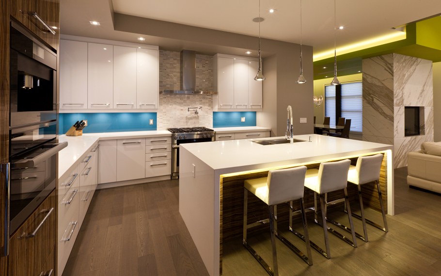 Современный кухонный интерьер