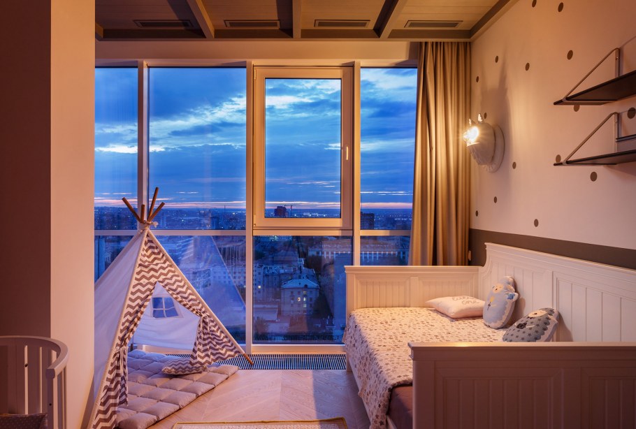 Детская с панорамным окном