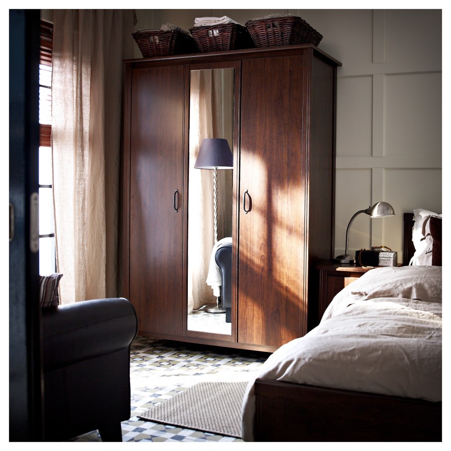 Ikea БРУСАЛИ шкаф