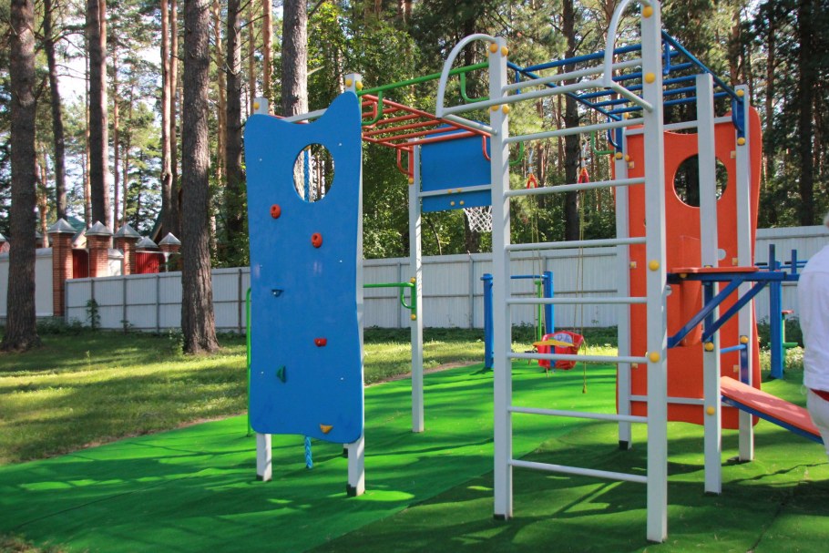 Детская спортивная площадка