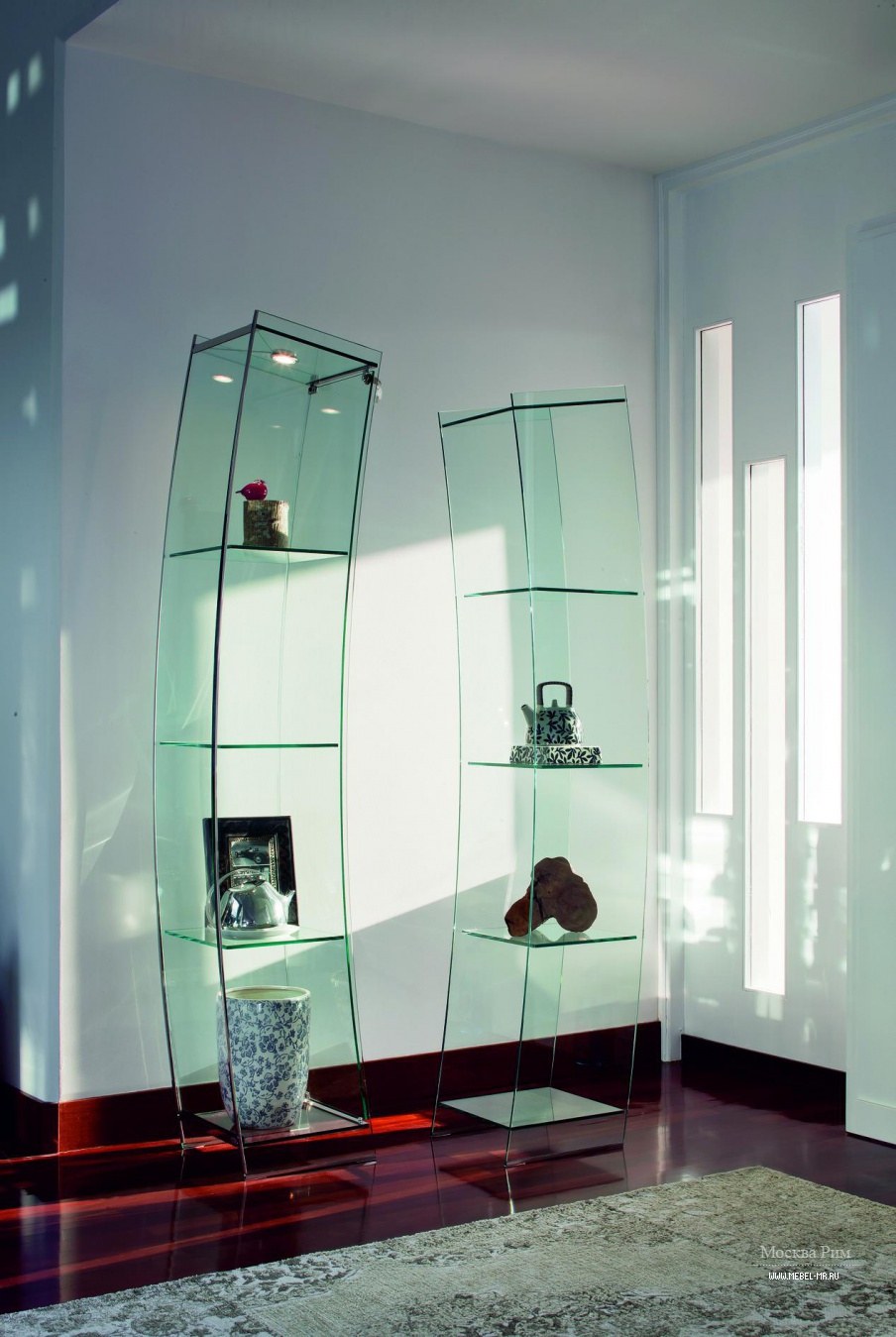 Зеркало с внешней подсветкой