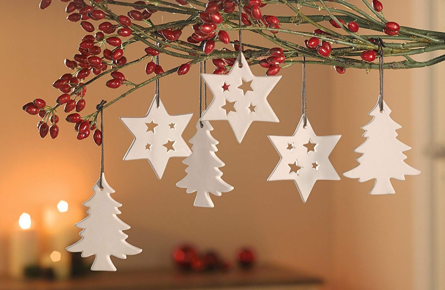 Как украсить квартиру к Новому году: 10 идей для праздничного декора