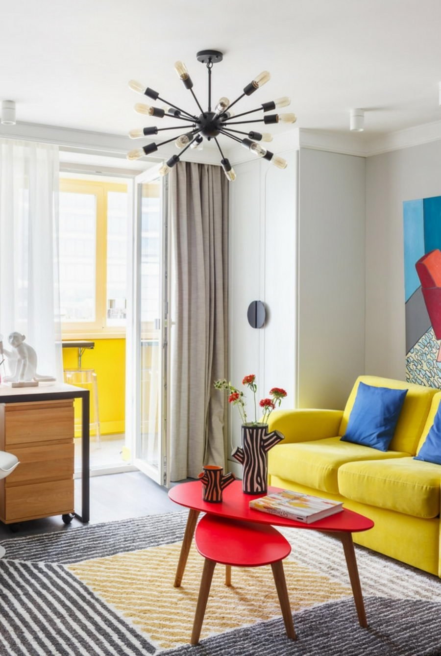 Разноцветная комната