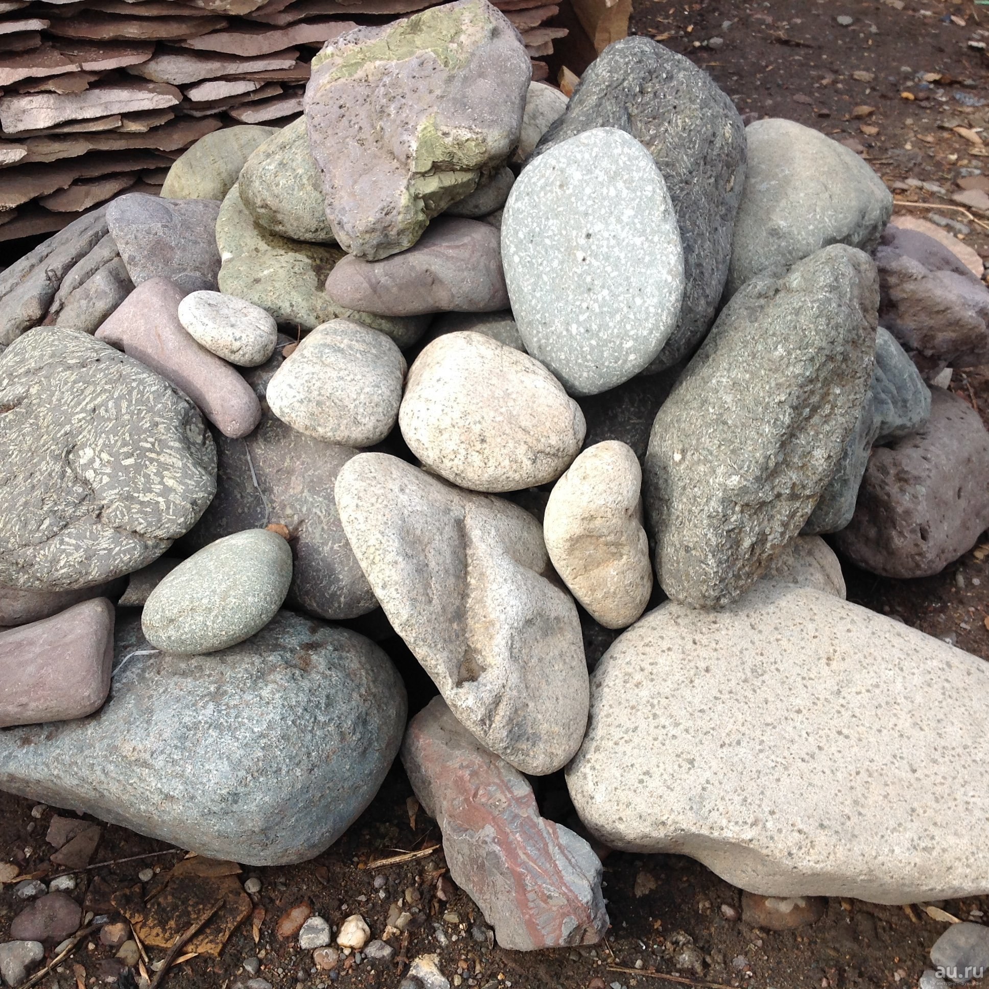 Природный камень 7 камней. Камни в ландшафте. Булыжники в ландшафте. Декоративный камень для ландшафта. Галька в ландшафте.