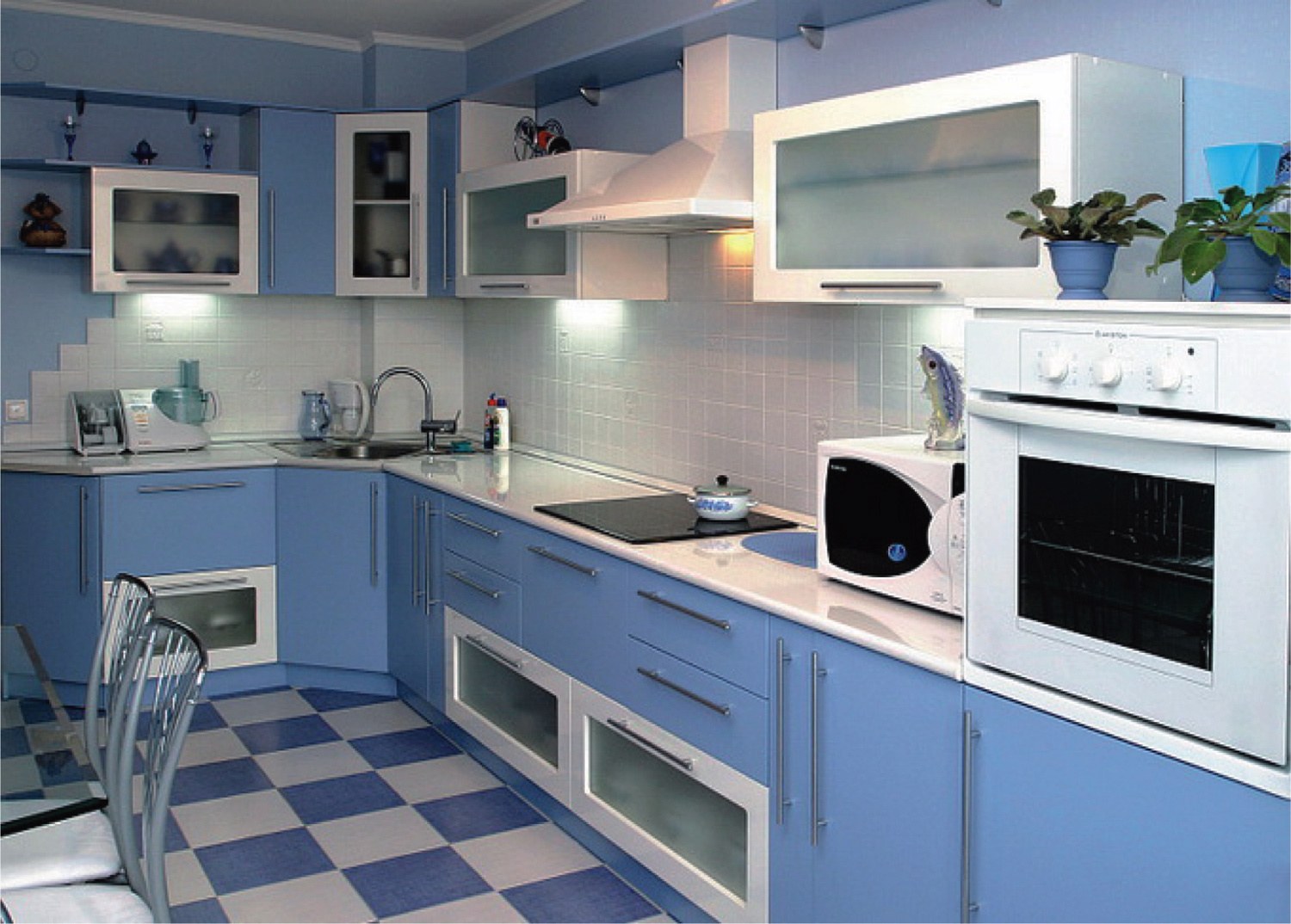 Интерьер для синей кухни