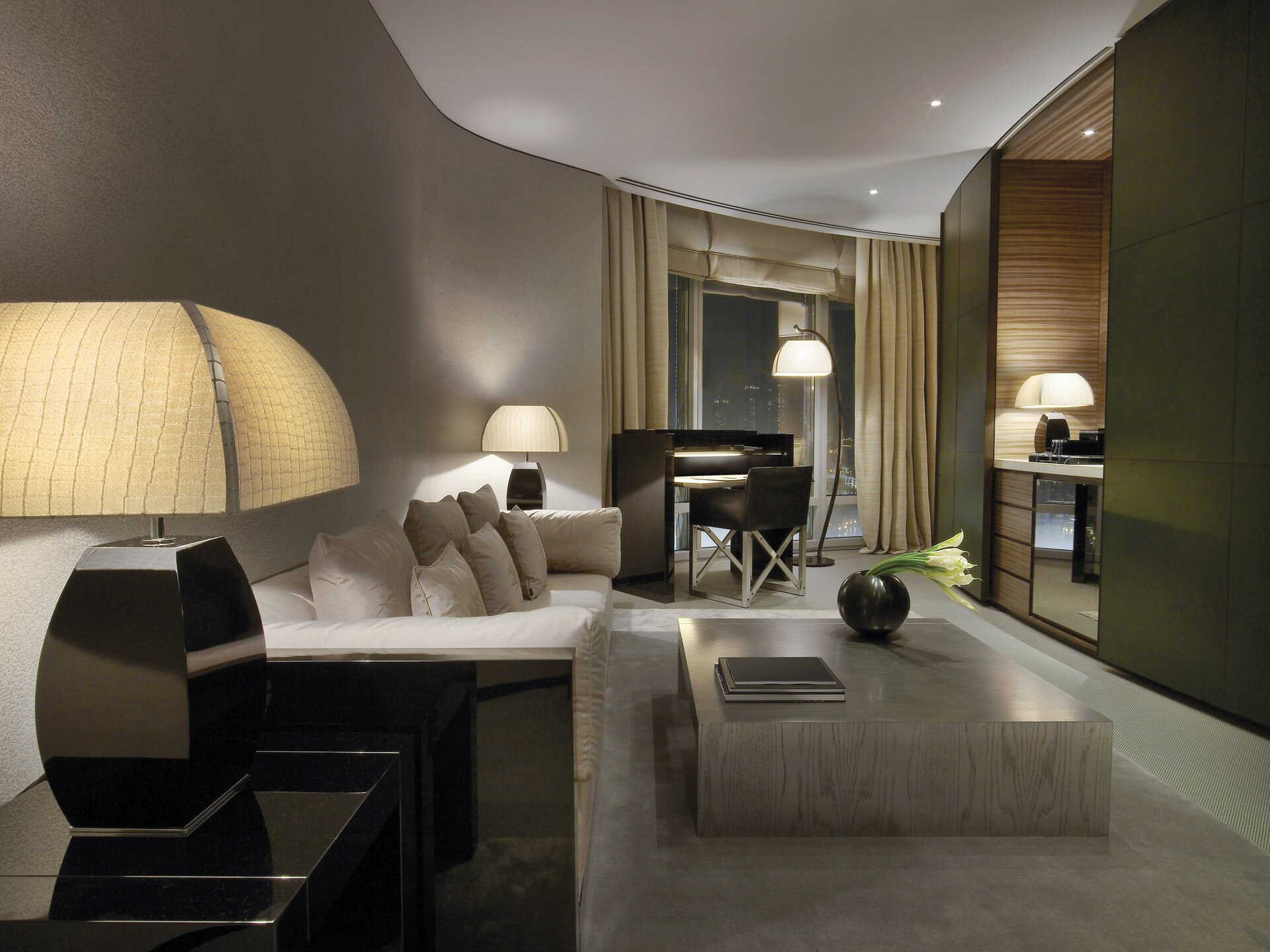 Гостиница в жилом помещении. Armani Hotel Dubai номера. Отель Армани в Бурдж Халифа. Отель Армани в Дубае. Гостиница Армани в Бурдж Халифа.