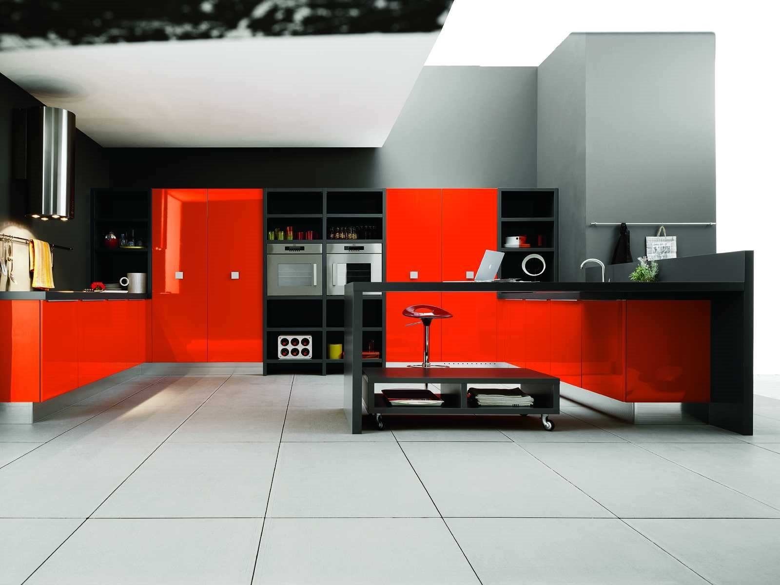 Кухня в черно оранжевом стиле