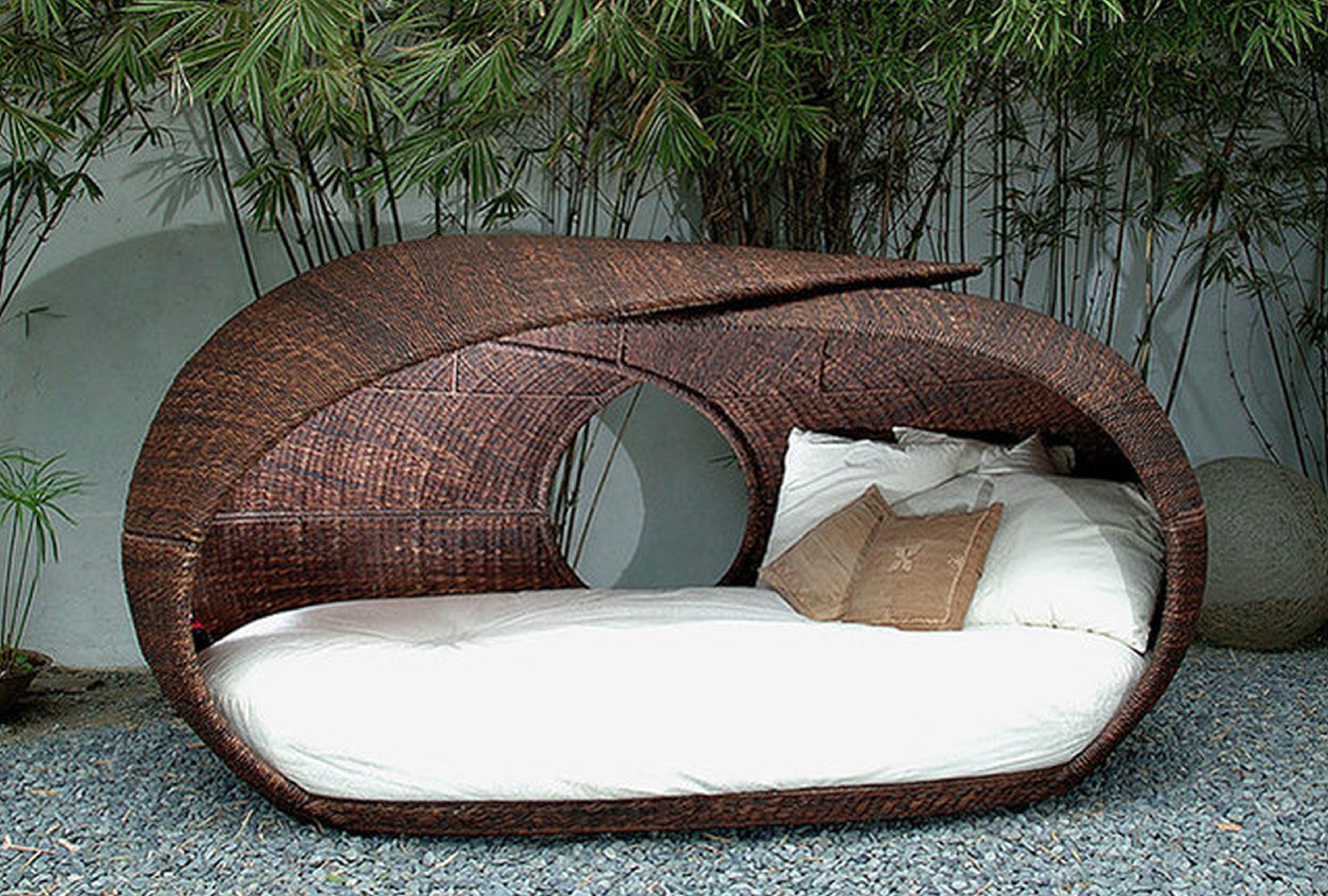 Нестандартные красивые. Необычные кровати. Креативная мебель. Необычная мебель. Необычные дизайнерские кровати.