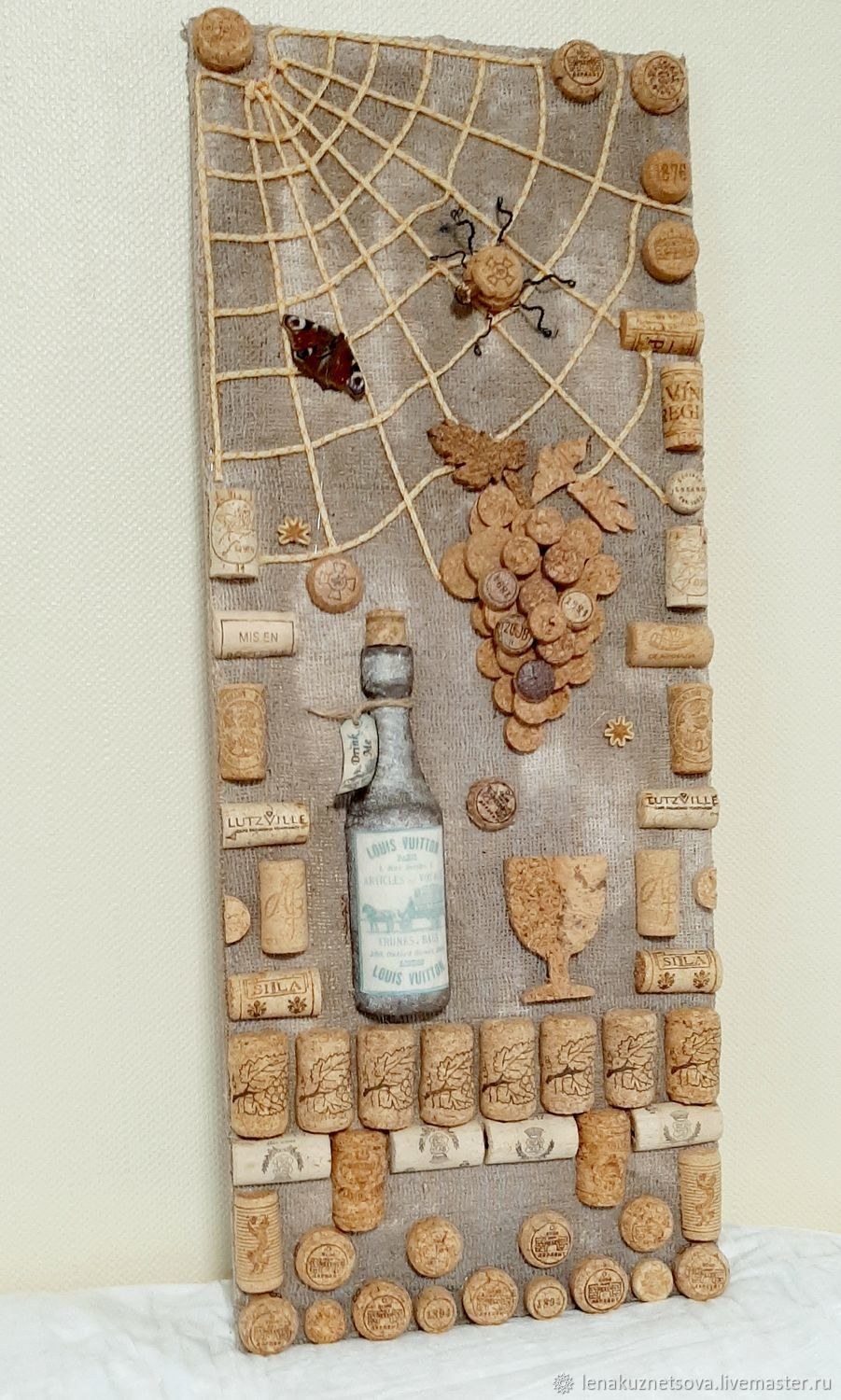 Декор из винных пробок