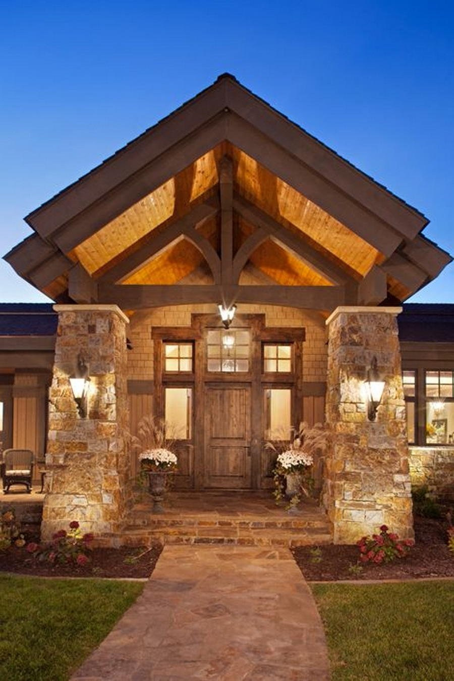 Каменный дом Загородний