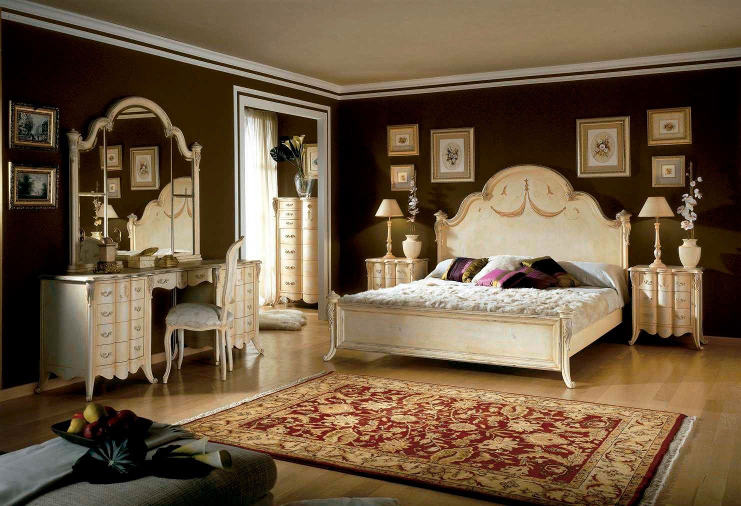 Спальня слоновая кость. Спальня Тоскана. Спальня классика. Спальня Испания классика. Классический спальный гарнитур.