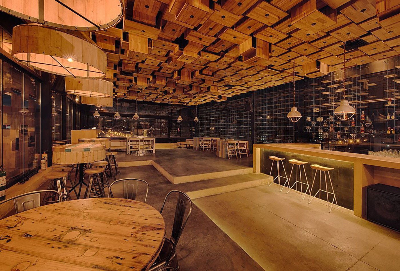 Ресторан в деревянном стиле