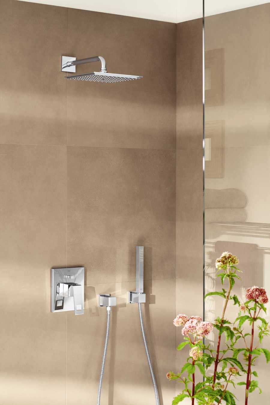 Душевая система Grohe Eurocube 23409000