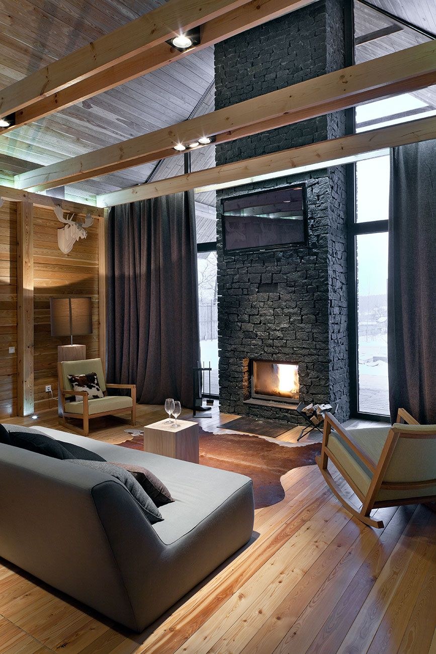 Современный деревянный интерьер