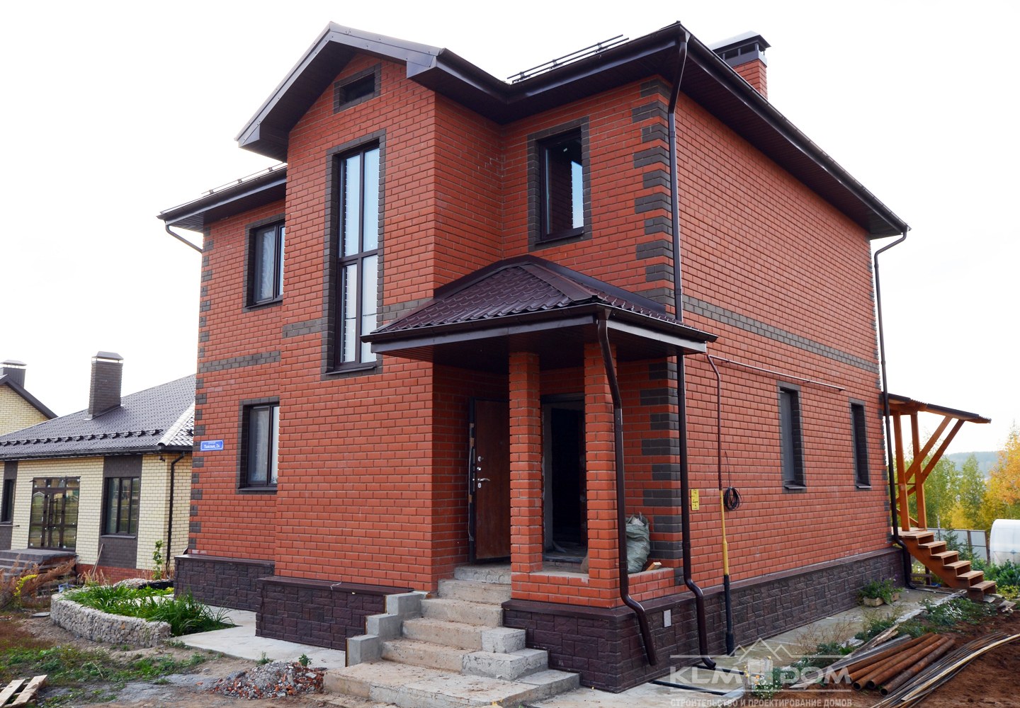 Дизайн дома из красного кирпича (44 фото) .