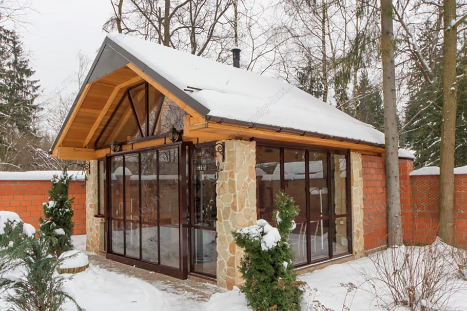 Зимняя беседка с террасой