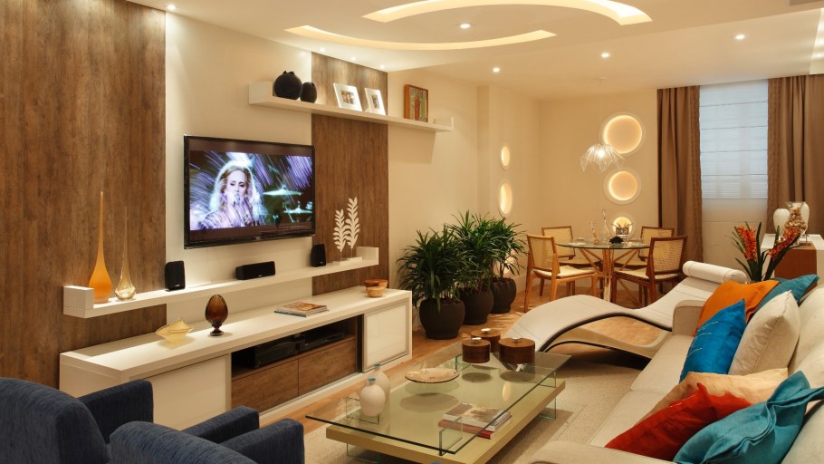 Гостиная с мраморной стеной