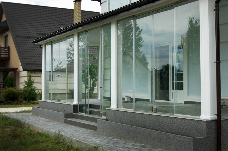 Стоечно-ригельное остекление террасы