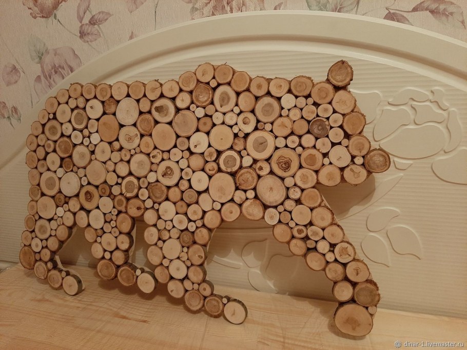 Медведь из спилов