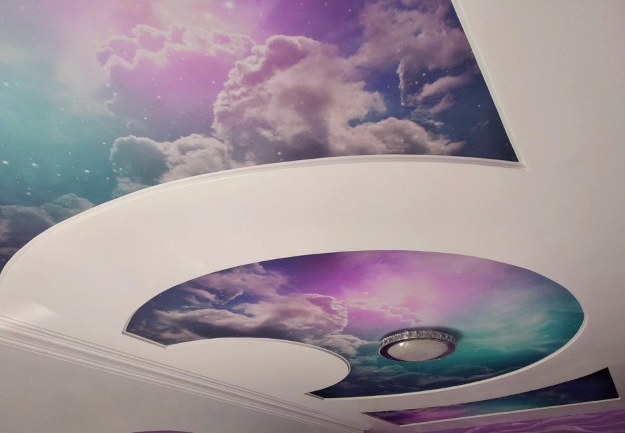 Двухуровневые натяжные потолки с фотопечатью