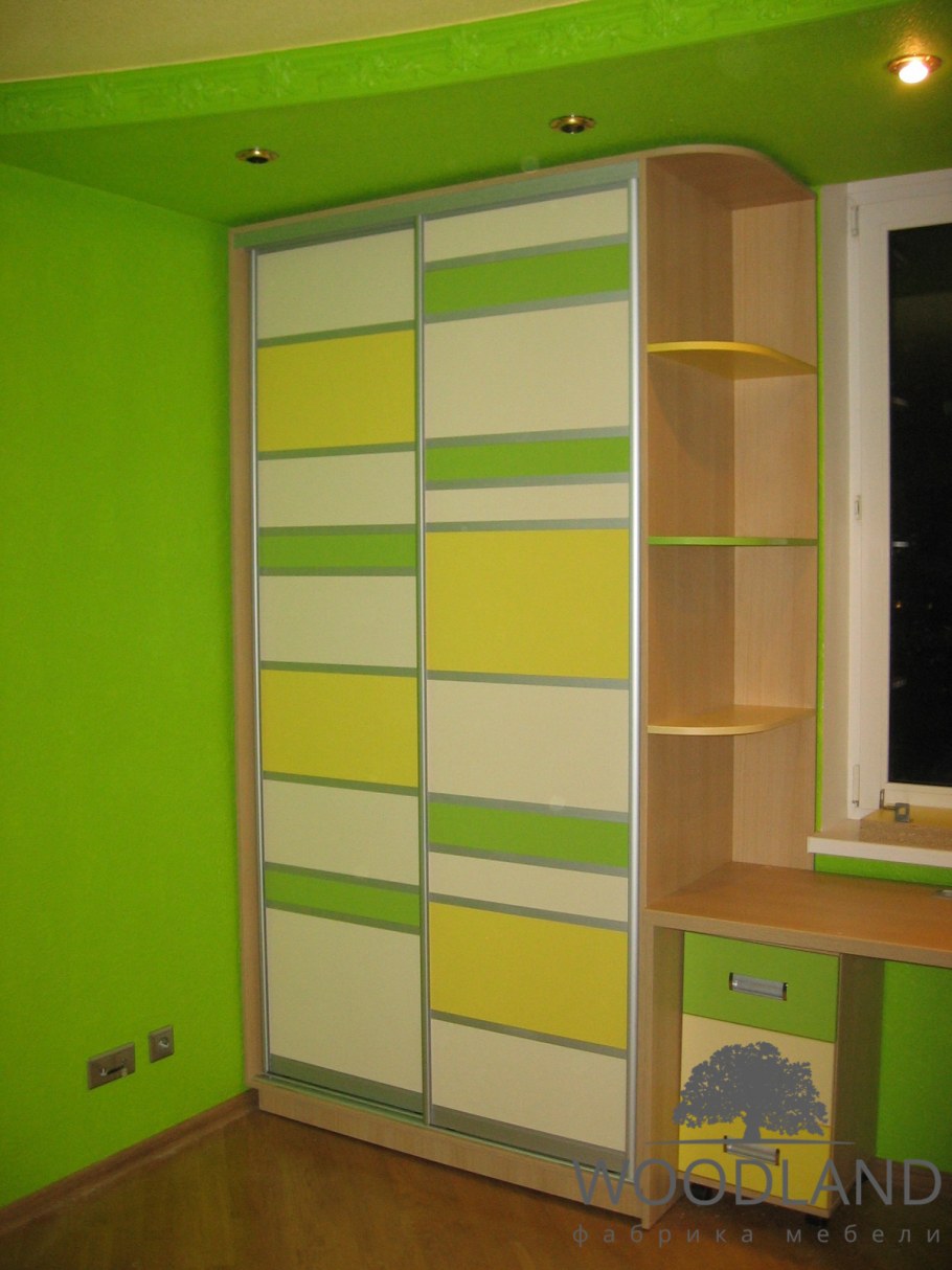 Шкаф купе в детскую