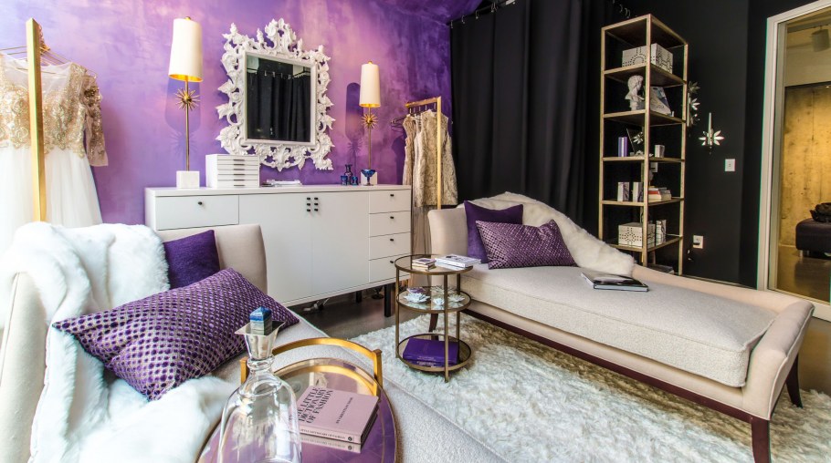 Спальня в пурпурном цвете