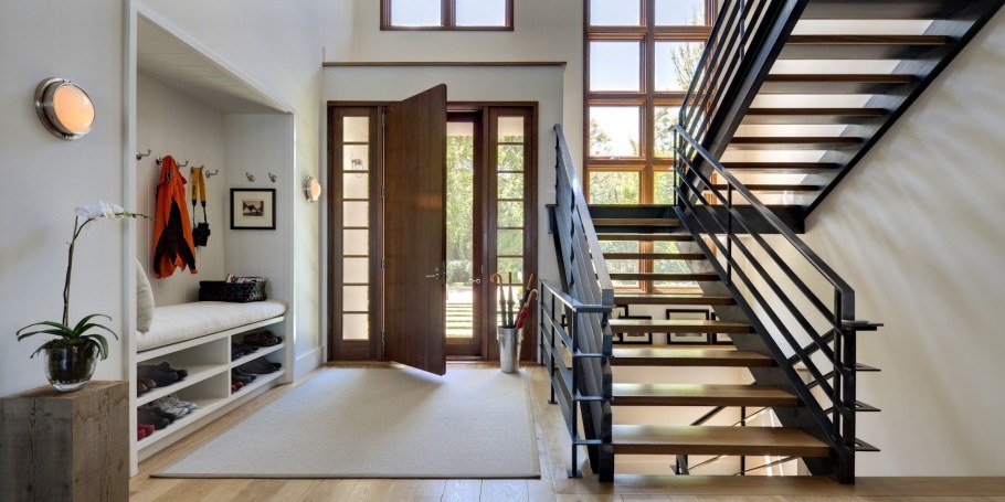 Лестница в интерьере