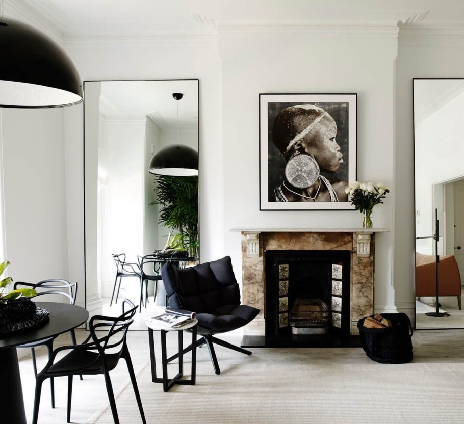 Зеркальная плитка в интерьере гостиной