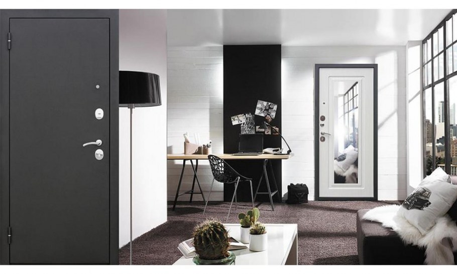 Черные входные двери в интерьере квартиры