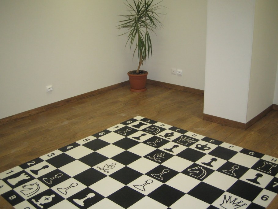 Плитка ПВХ для пола шахматы