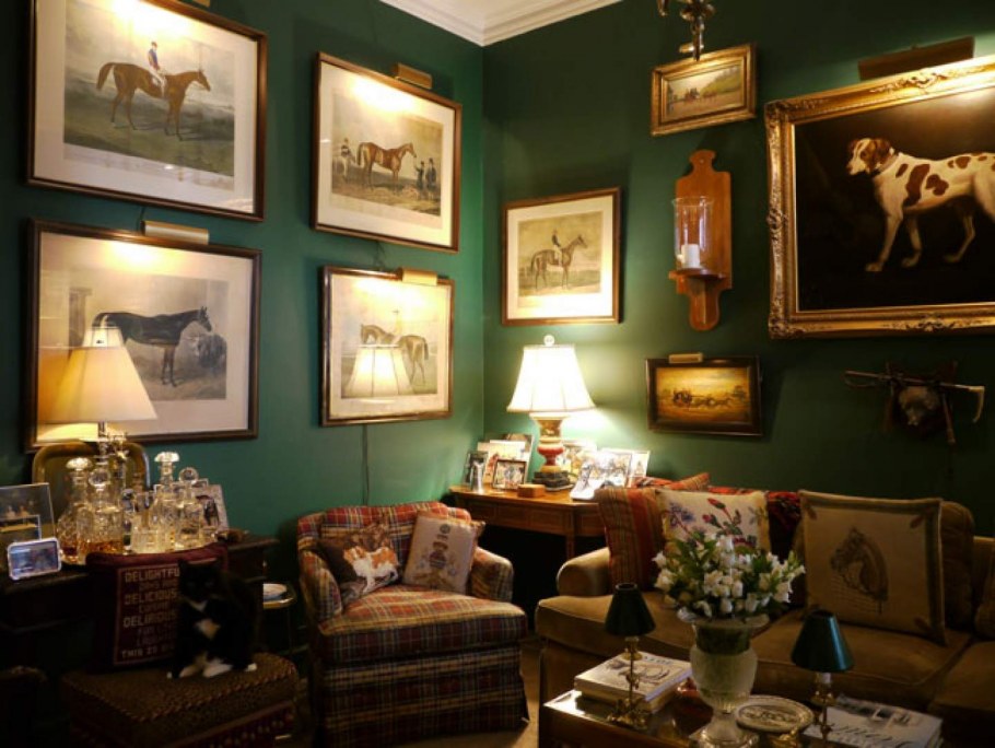 Декор стен в английском стиле