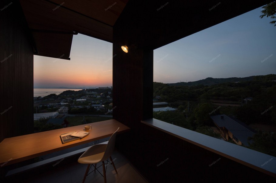 Вечерний вид с балкона