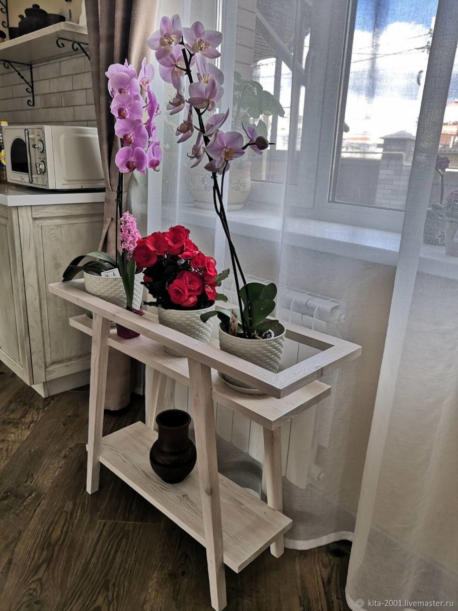 Подставка для цветов напольная деревянная