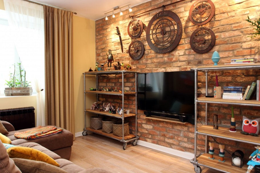 Стеллаж лофт в интерьере гостиной