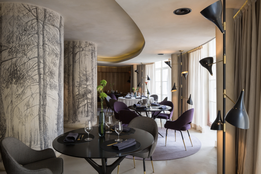 Стиль хайтек в интерьере гостиной