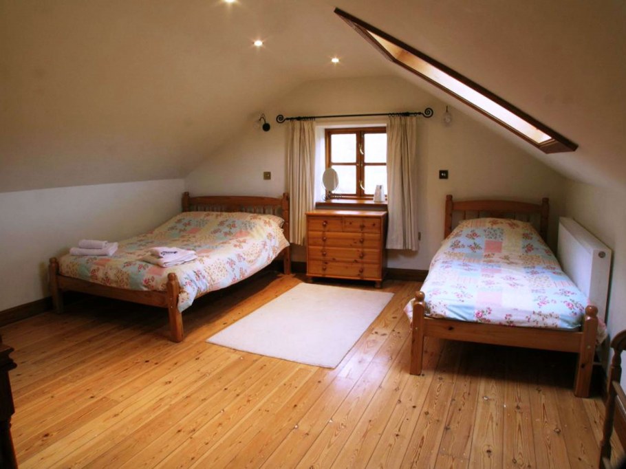 Мансардный 2 этаж на даче