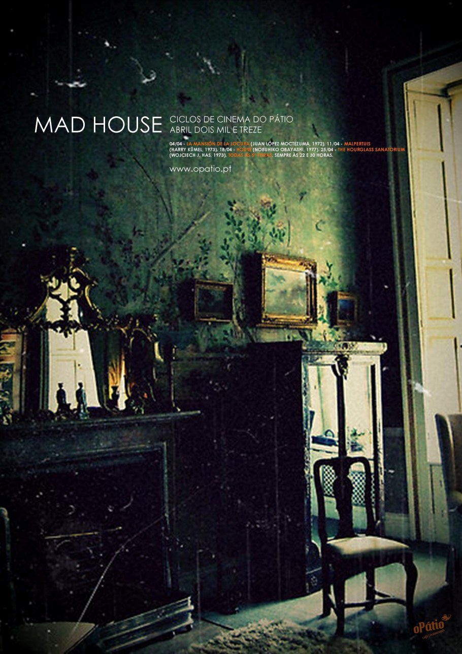 Темная Старая комната