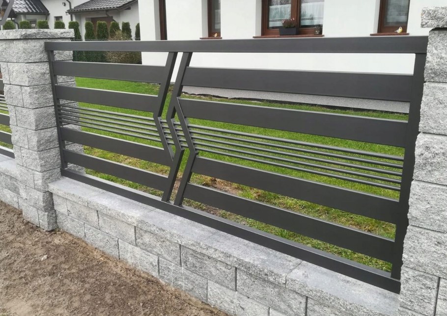 Глухой забор елочка из ДПК (2х2м)