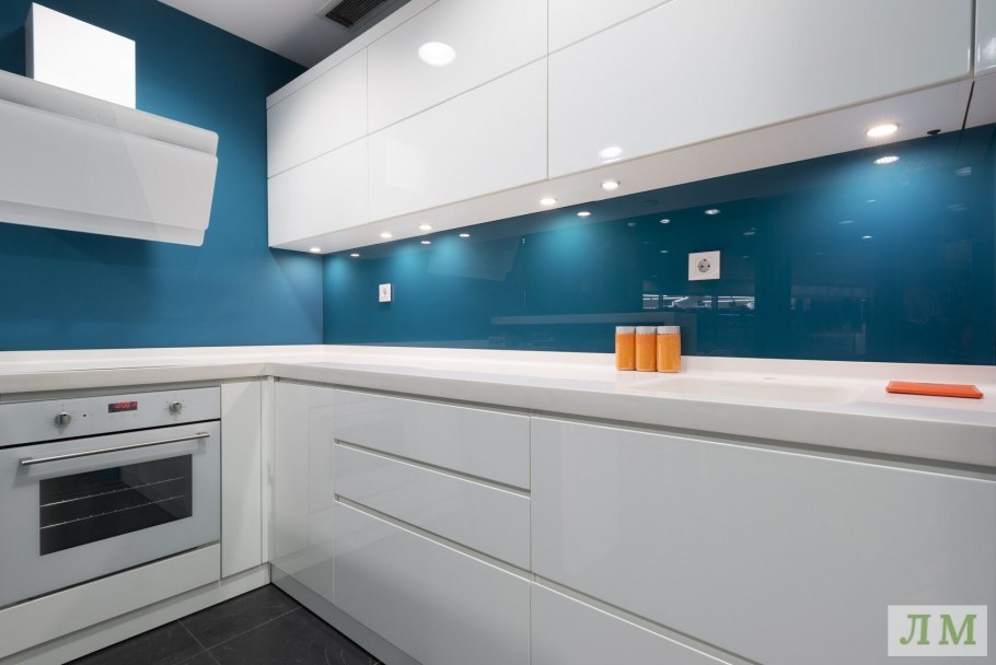 Подсветка фартука на кухне