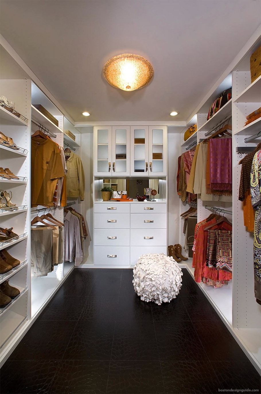 Гардеробные с подсветкой