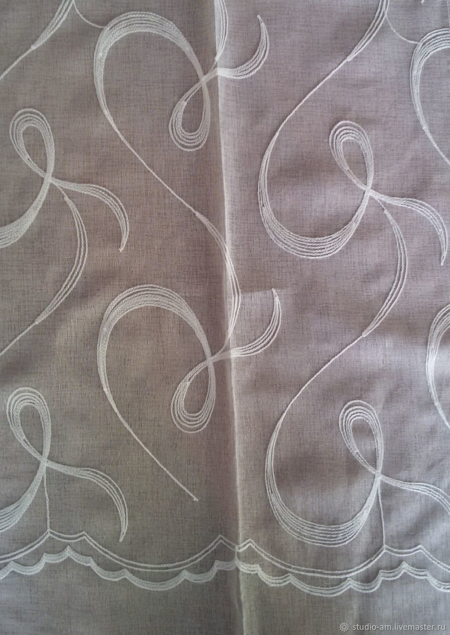 Тюль с крупными завитками