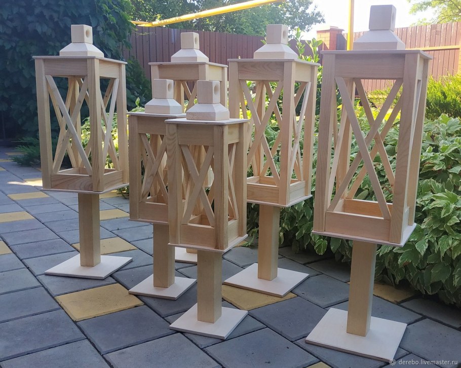 Фонарь из дерева