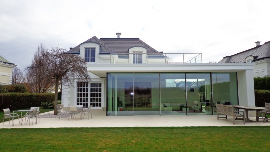 Безрамное остекление террасы