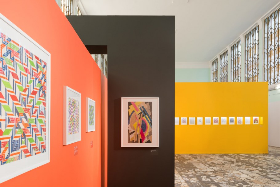 Отель в стиле Авангард